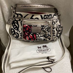 Coach poppy cross body